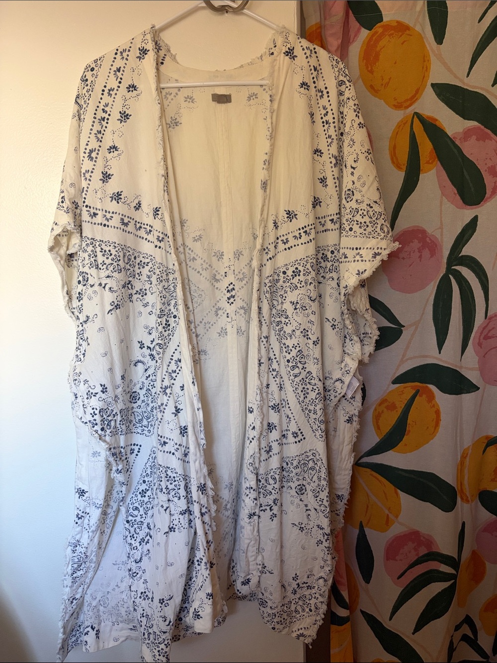 Lightweight White and Navy Patterned Kimono - Brand Unspecified